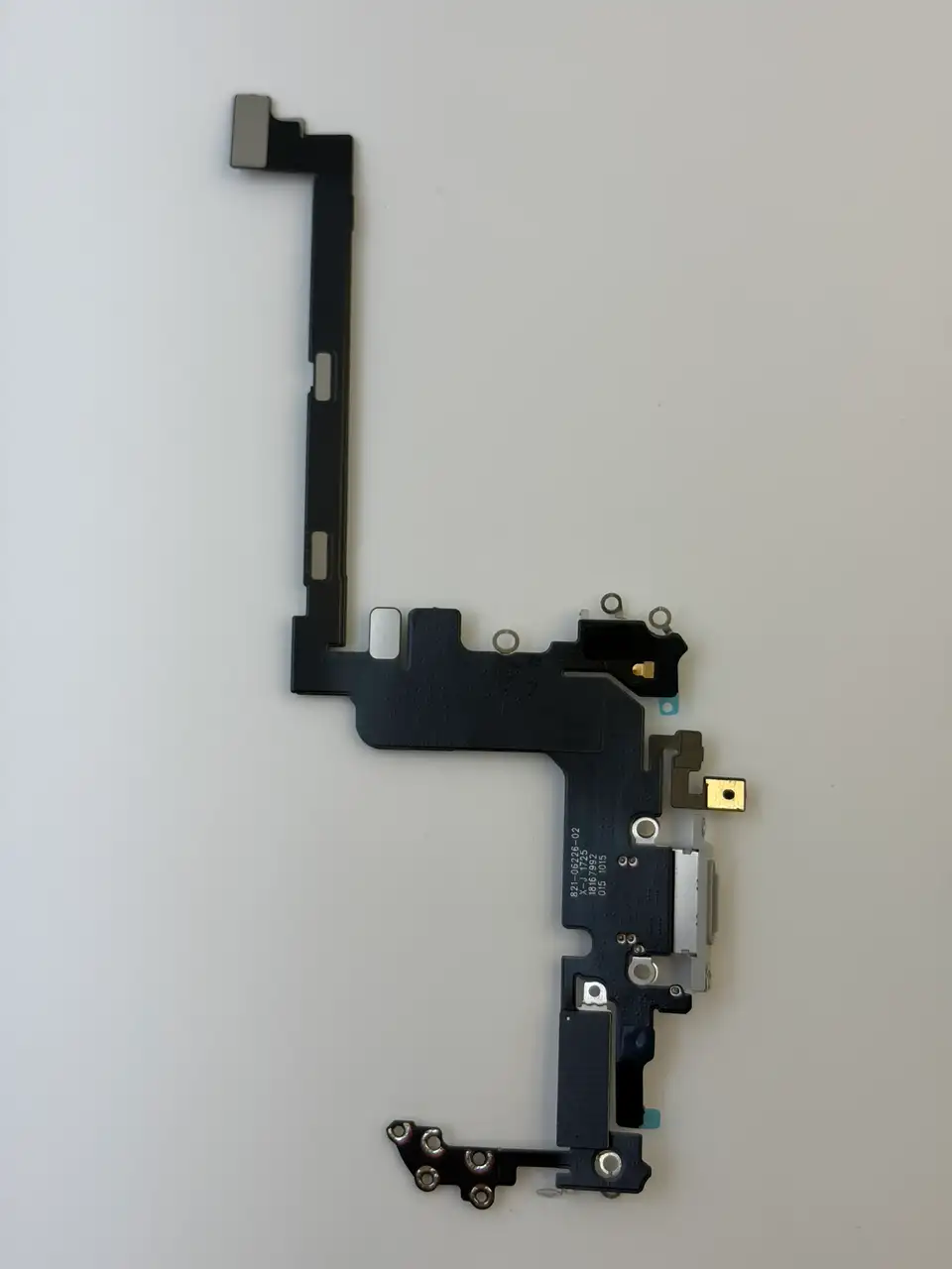 High Quality Compatible iPhone 17 Pro (CN) Charging Port Flex Cable photograph 9