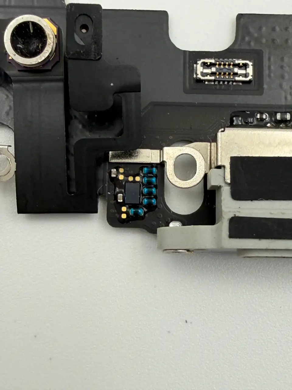Original Pulled iPhone 14 Pro Charging Port Flex Cable photograph 2