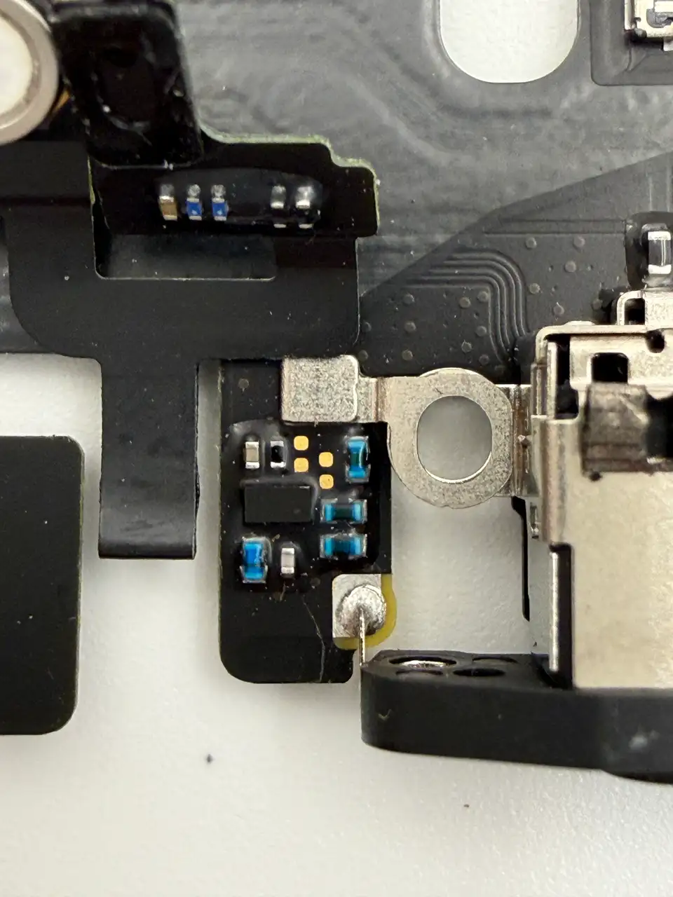 Original Pulled iPhone 15 Pro Charging Port Flex Cable photograph 3