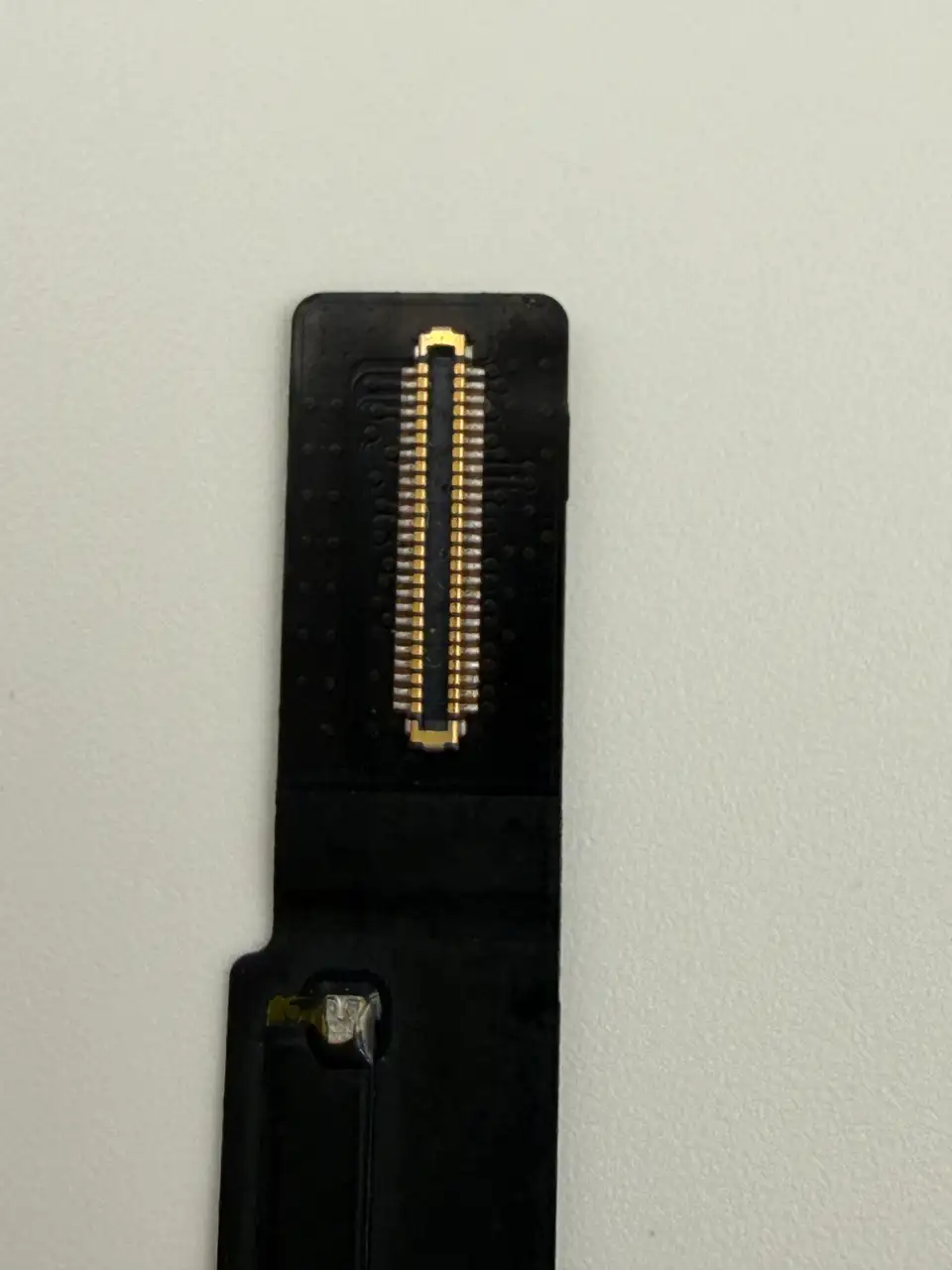 Original Pulled iPhone 16 Pro Max Charging Port Flex Cable photograph 3