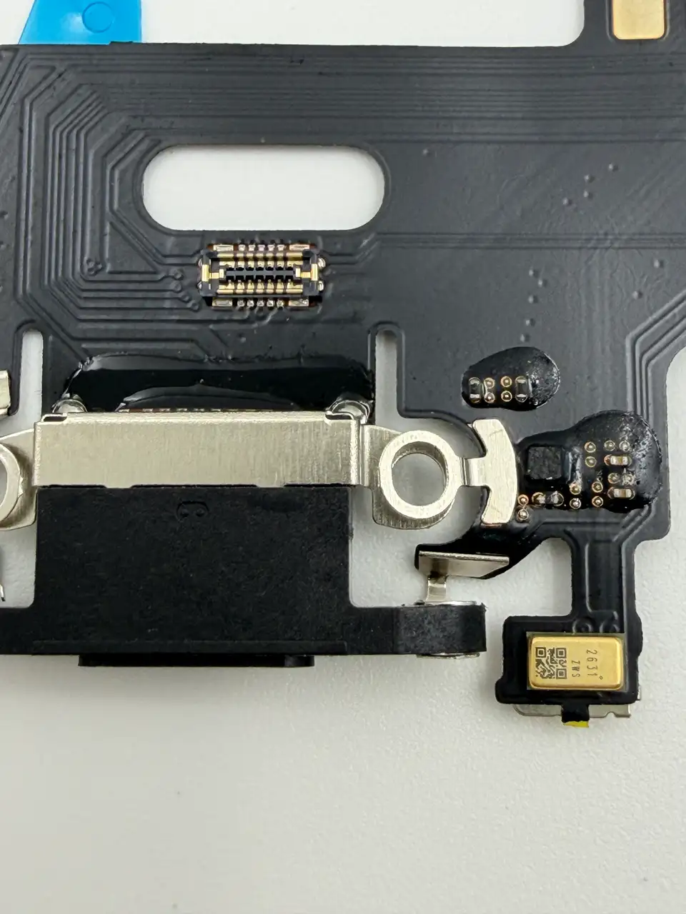 Standard Compatible iPhone 11 Charging Port Flex Cable photograph 3