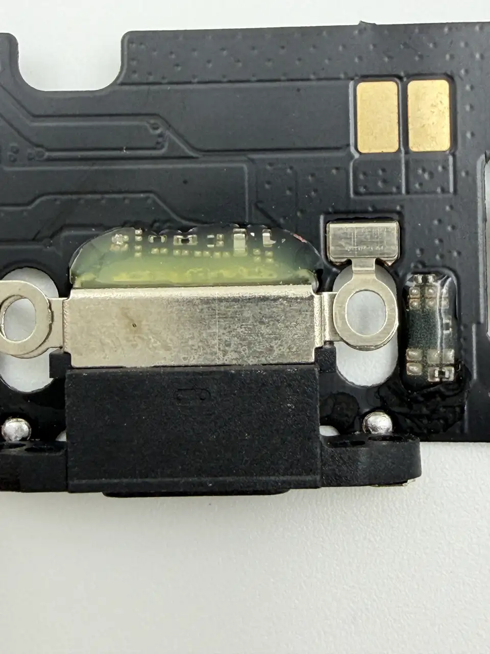 Standard Compatible iPhone 12 Charging Port Flex Cable photograph 4