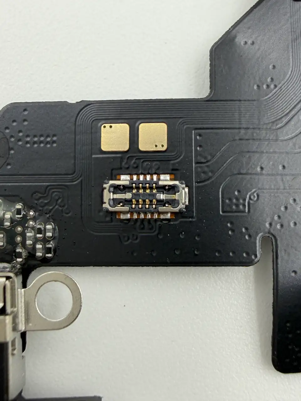Standard Compatible iPhone 15 Charging Port Flex Cable photograph 4