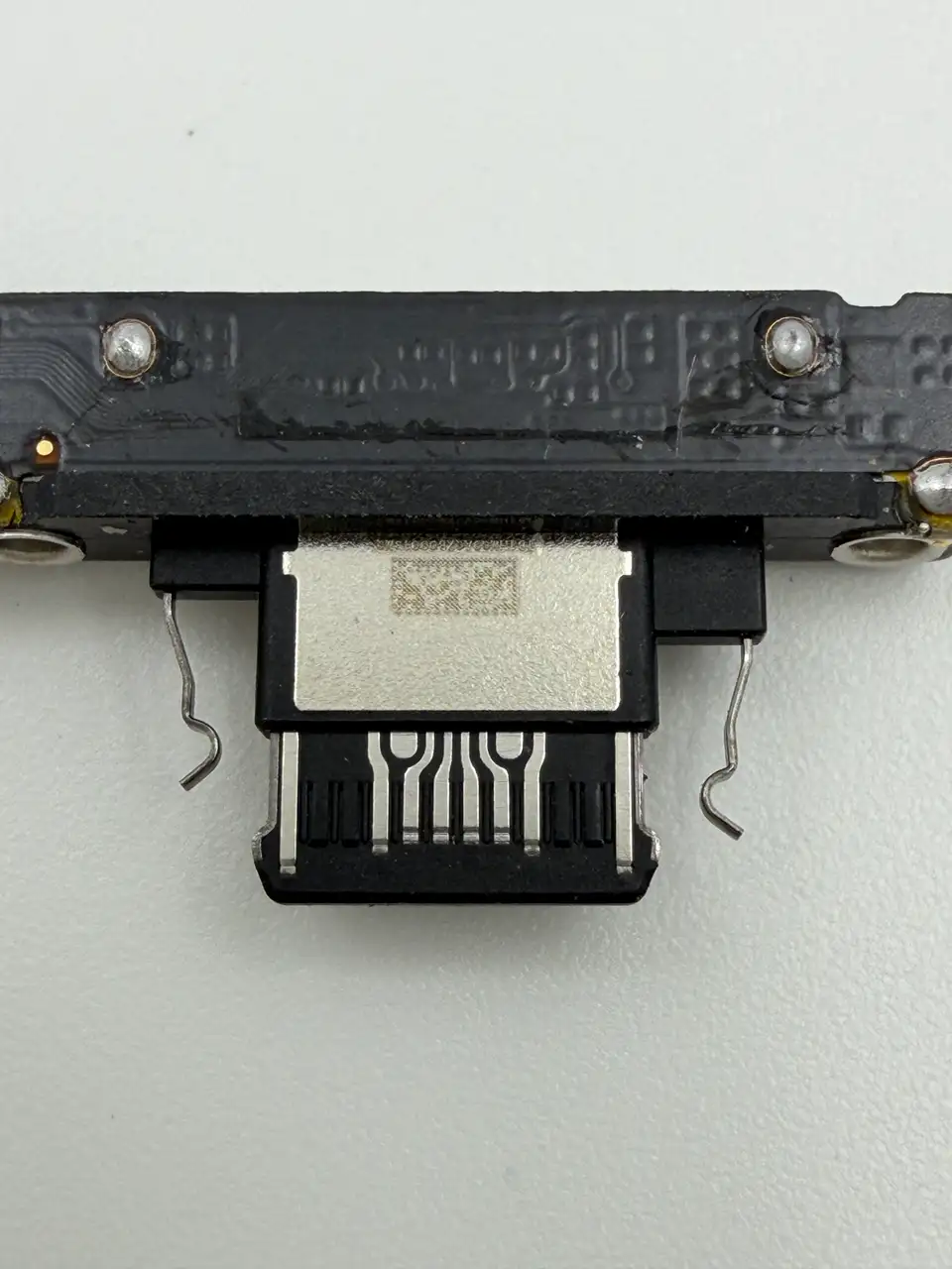 Standard Compatible iPhone 17 Air Charging Port Flex Cable photograph 3