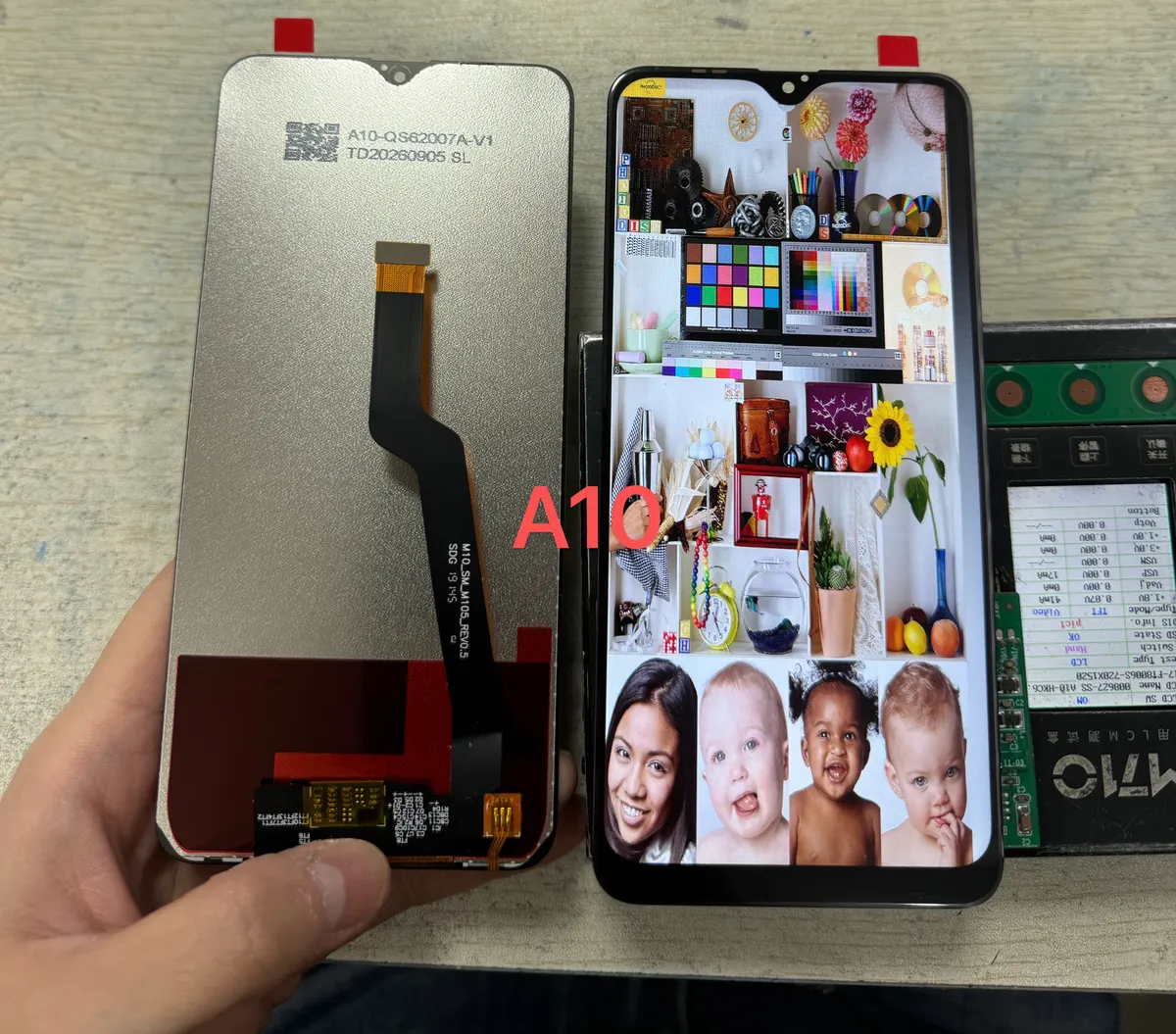 Samsung A10 screen sample showing front and back