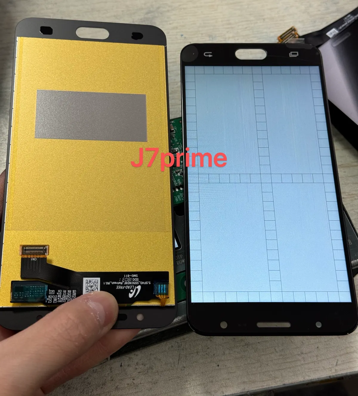 Samsung J7 Prime screen sample showing front and back